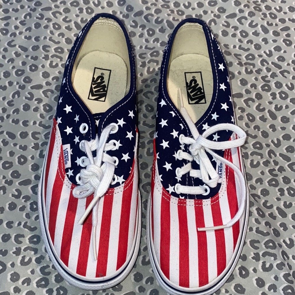 Kids Vans 3.5 or woman’s 5.5